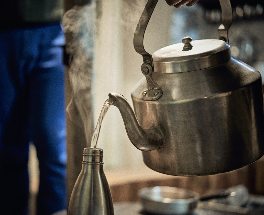 Wat verbruikt een waterkoker? Stroomverbruik en kosten uitgelegd