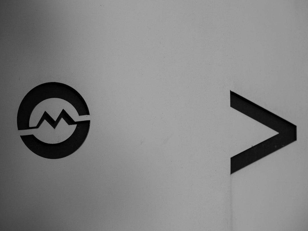 Magnetron teken op bakje: wat betekent het symbool?