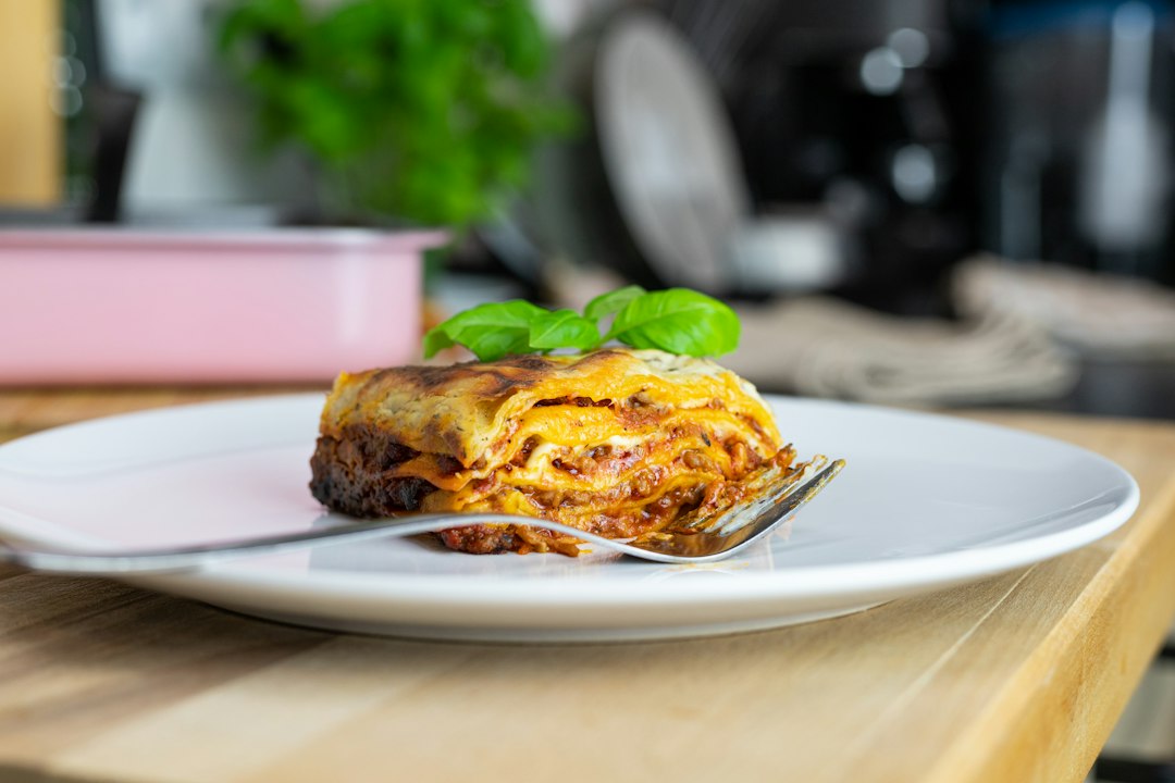 Lasagne opwarmen in de magnetron: zo doe je het goed
