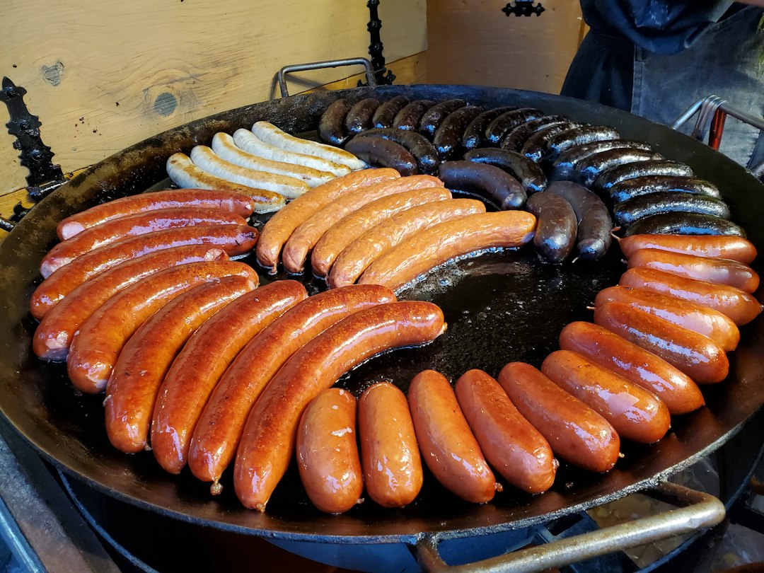 Frikandelbroodje opwarmen in de magnetron: zo doe je het goed
