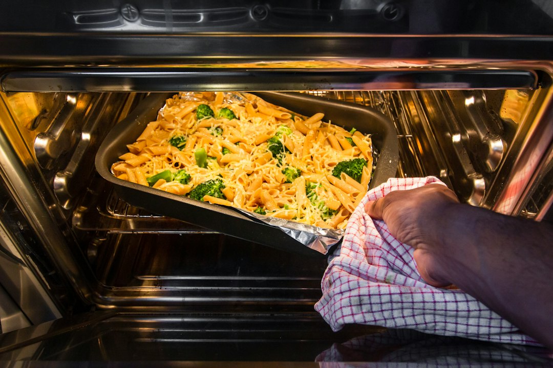 Kan een ovenschaal in de airfryer? Dit moet je weten